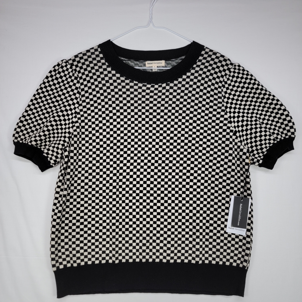 Elegant Black and White Checkered Crewneck Sweater